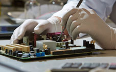 Nitrile Cleanroom 3.5 Mil Extended Cuff